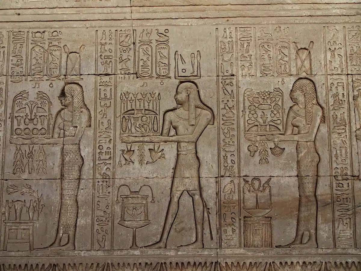 pharaon  hiéroglyphes
